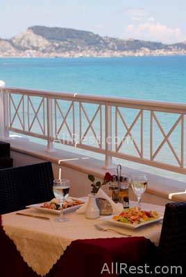 Nefeli Hotel 24